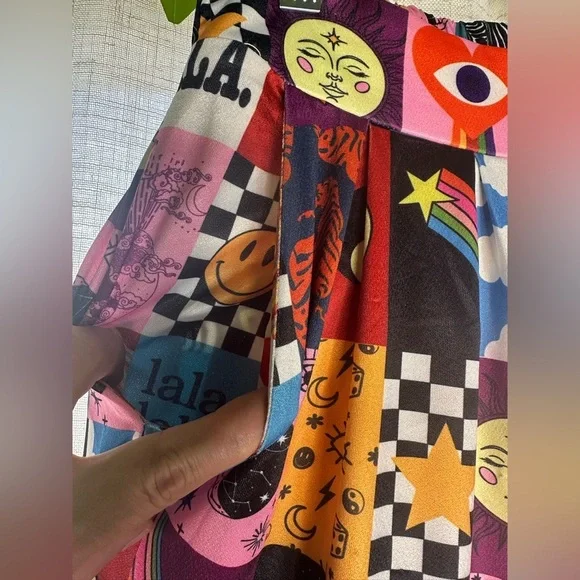 🖤🩷💙Dressed in LALA Colorful Graphic Pants💙🩷🖤 - Picture 4 of 7